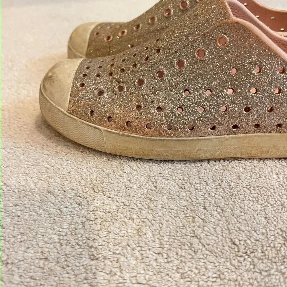 Native Pink Glitter Water Shoes Girls J2 Comfort Outdoor Jefferson Bling